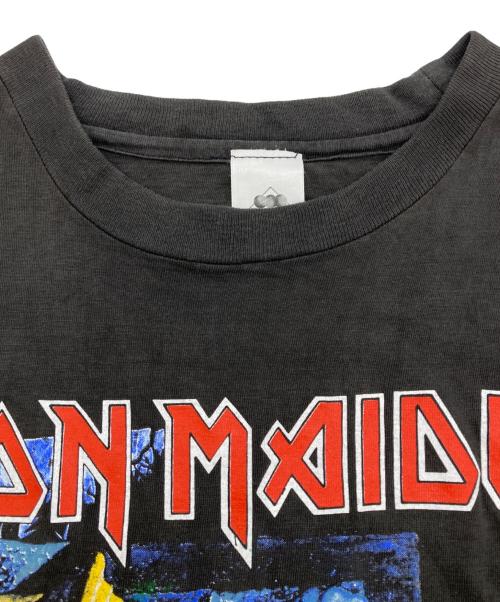 IRON MAIDEN（アイアンメイデン）IRON MAIDEN (アイアンメイデン) IRON MAIDEN　バンドプリントTシャツ ブラック サイズ:Lの古着・服飾アイテム