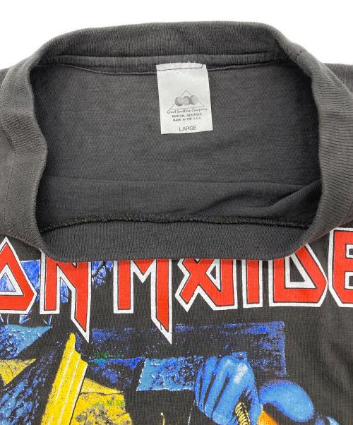 IRON MAIDEN（アイアンメイデン）IRON MAIDEN (アイアンメイデン) IRON MAIDEN　バンドプリントTシャツ ブラック サイズ:Lの古着・服飾アイテム