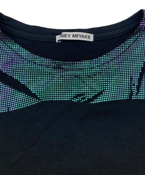 ISSEY MIYAKE（イッセイミヤケ）ISSEY MIYAKE (イッセイミヤケ) 半袖カットソー ブラック サイズ:SIZE2の古着・服飾アイテム