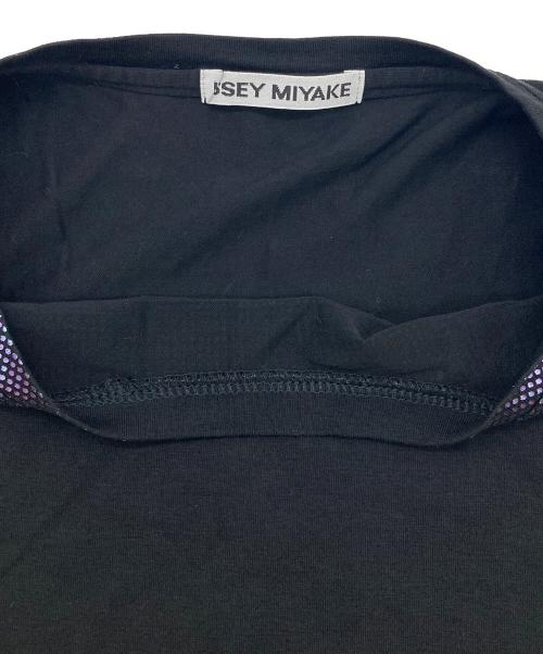 ISSEY MIYAKE（イッセイミヤケ）ISSEY MIYAKE (イッセイミヤケ) 半袖カットソー ブラック サイズ:SIZE2の古着・服飾アイテム