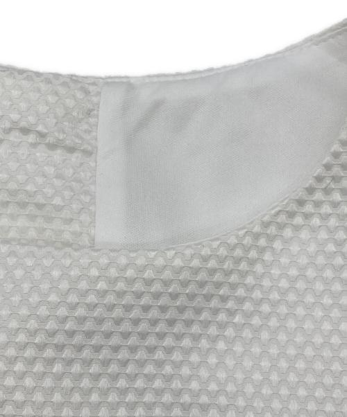 huit（ユイット）huit (ユイット) バックパール ロング ワンピース ホワイト サイズ:xsの古着・服飾アイテム