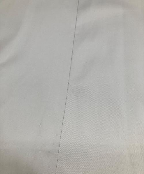 YORI（ヨリ）yori (ヨリ) ノースリーブワンピース ホワイト サイズ:36の古着・服飾アイテム