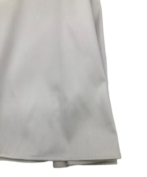 YORI（ヨリ）yori (ヨリ) ノースリーブワンピース ホワイト サイズ:36の古着・服飾アイテム