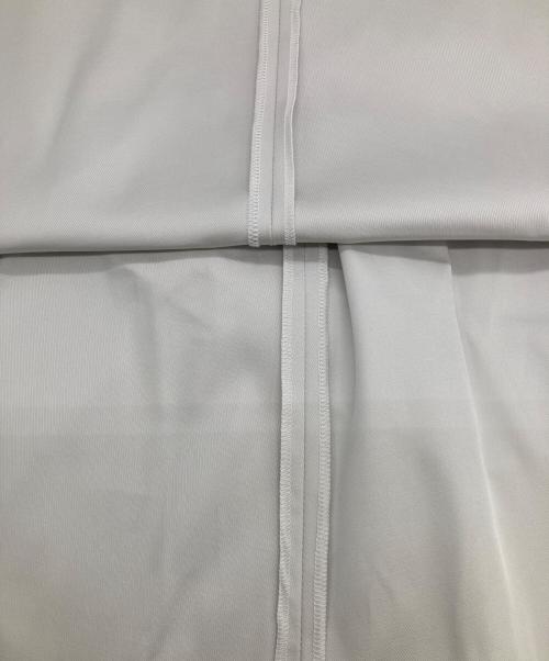 YORI（ヨリ）yori (ヨリ) ノースリーブワンピース ホワイト サイズ:36の古着・服飾アイテム