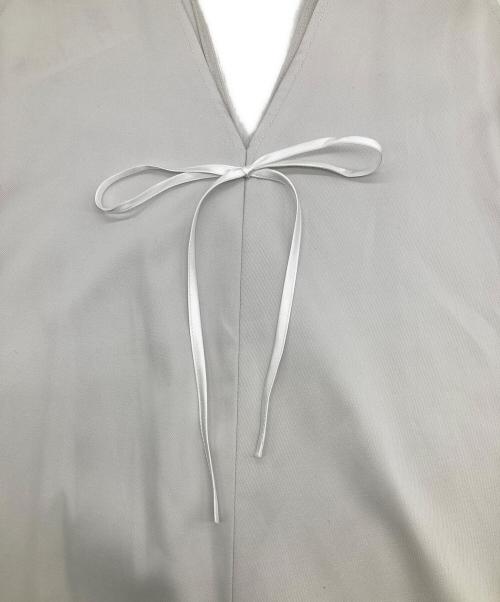 YORI（ヨリ）yori (ヨリ) ノースリーブワンピース ホワイト サイズ:36の古着・服飾アイテム