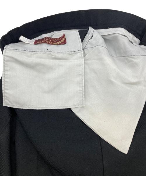 LEVI'S（リーバイス）LEVI'S (リーバイス) ACTION SLACKS ブラック サイズ:不明（記載無し）の古着・服飾アイテム