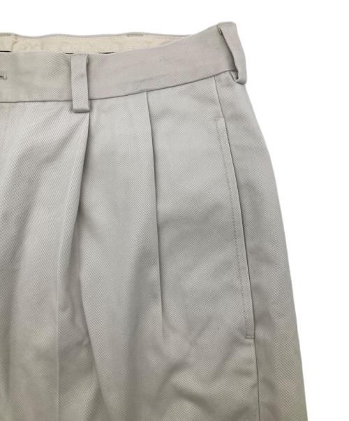 BROOKS BROTHERS（ブルックスブラザーズ）BROOKS BROTHERS (ブルックスブラザーズ) タックハーフパンツ ベージュ サイズ:W32の古着・服飾アイテム