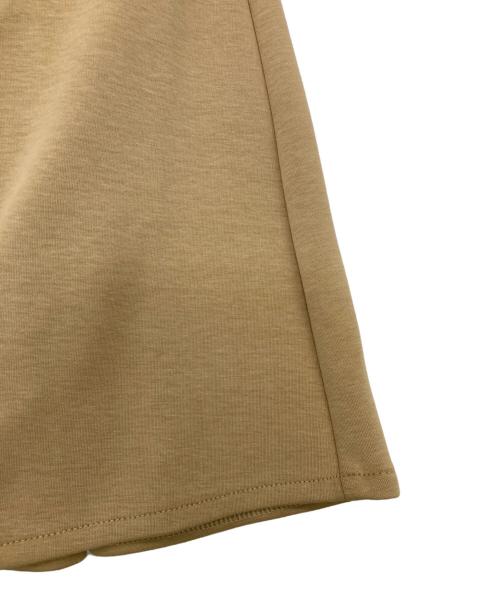 OLUN（オルン）olun (オルン) コクーンペプラムカーディガン ベージュ サイズ:Mの古着・服飾アイテム