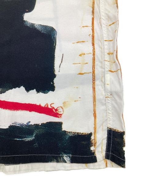 GUILTY PARTIES（ギルティーパーティーズ）GUILTY PARTIES (ギルティーパーティーズ) JEAN-MICHEL BASQUIAT (ジャン ミシェル バスキア) S/S HAWAIAN SHIRT ホワイト サイズ:Mの古着・服飾アイテム