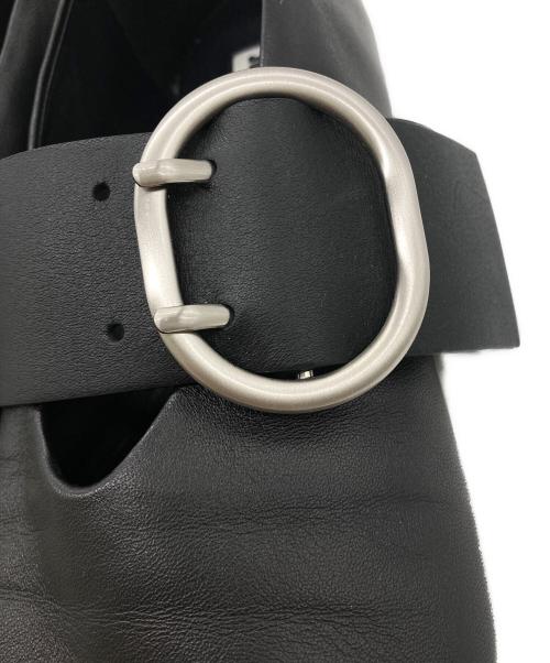 JIL SANDER（ジルサンダー）JIL SANDER (ジルサンダー) Cannolo Buckle Strap Leather Flat ブラック サイズ:38の古着・服飾アイテム