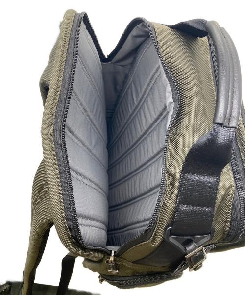TUMI（トゥミ）TUMI (トゥミ) ブリーフパック グリーンの古着・服飾アイテム