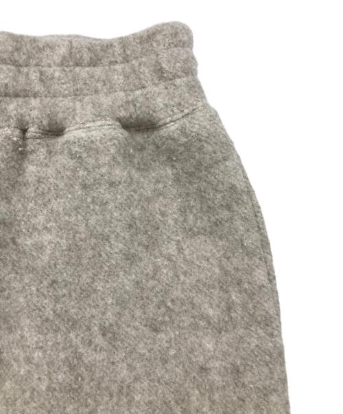 SEEALL（シーオール）SEEALL (シーオール) CROPPED BUGGY SWEAT PANTS ベージュ サイズ:Mの古着・服飾アイテム