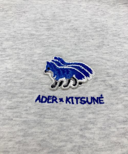 ADER error（アーダーエラー）ADER error (アーダーエラー) maison kitsune (メゾンキツネ) ロゴTEE グレー サイズ:A2の古着・服飾アイテム