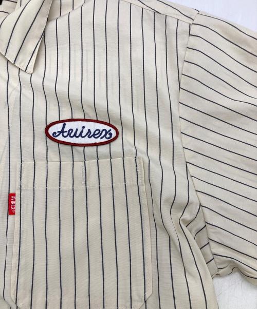AVIREX（アヴィレックス）AVIREX (アヴィレックス) ストライプ半袖シャツ ベージュ サイズ:Mの古着・服飾アイテム