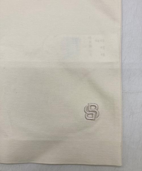 BOSS（ボス）BOSS (ボス) ロゴ刺繍Tシャツ ベージュ サイズ:Mの古着・服飾アイテム