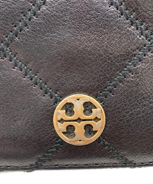 TORY BURCH（トリーバーチ）TORY BURCH (トリーバーチ) キルト2つ折り財布 ブラックの古着・服飾アイテム