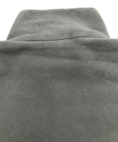 Patagonia SYNCHILLA（パタゴニア シンチラ）Patagonia SYNCHILLA (パタゴニア シンチラ) 26267F0　シンチラマイクロD フリース ハーフジップ プルオーバー グレー サイズ:Sの古着・服飾アイテム