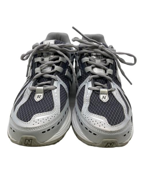 NEW BALANCE（ニューバランス）NEW BALANCE (ニューバランス) ローカットスニーカー グレー×ホワイト サイズ:27の古着・服飾アイテム