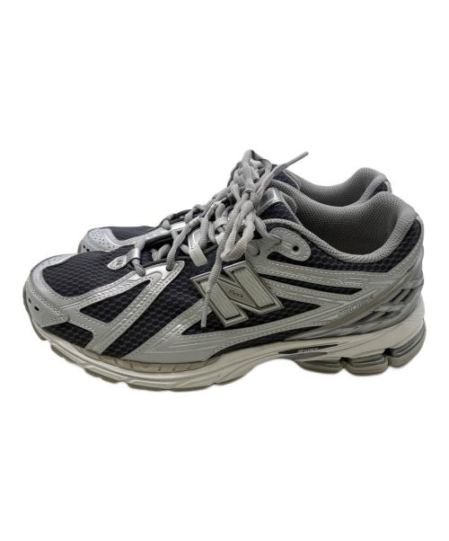 NEW BALANCE（ニューバランス）NEW BALANCE (ニューバランス) ローカットスニーカー グレー×ホワイト サイズ:27の古着・服飾アイテム