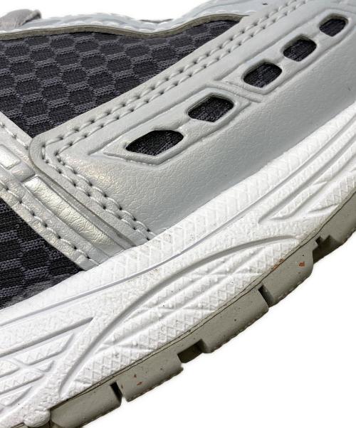 NEW BALANCE（ニューバランス）NEW BALANCE (ニューバランス) ローカットスニーカー グレー×ホワイト サイズ:27の古着・服飾アイテム
