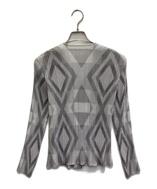 ISSEY MIYAKE FETE（イッセイミヤケフェット）ISSEY MIYAKE FETE (イッセイミヤケフェット) カーディガン グレー サイズ:2の古着・服飾アイテム