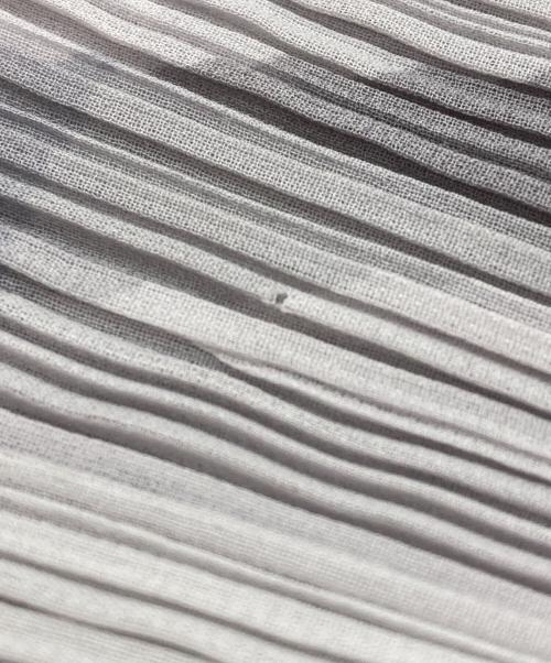 ISSEY MIYAKE FETE（イッセイミヤケフェット）ISSEY MIYAKE FETE (イッセイミヤケフェット) カーディガン グレー サイズ:2の古着・服飾アイテム