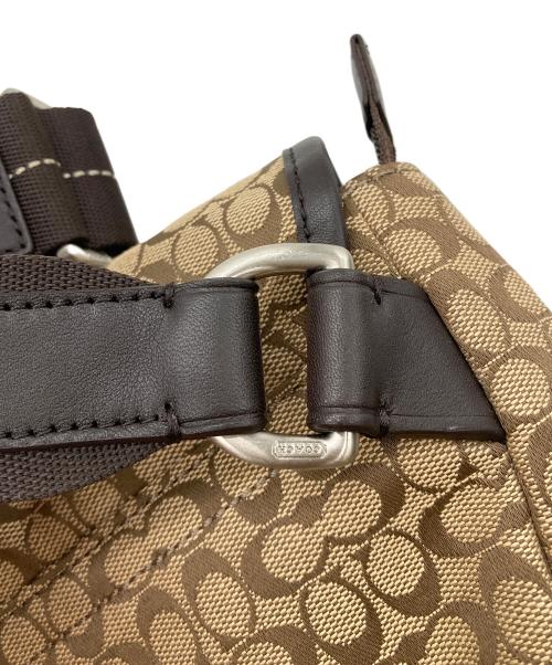 COACH（コーチ）COACH (コーチ) シグネチャーメッセンジャーバッグ ベージュの古着・服飾アイテム