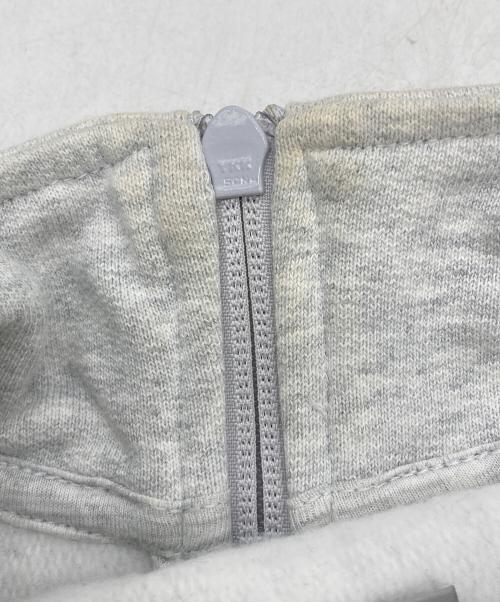 Carhartt WIP（カーハート ワーク イン プログレス）CARHARTT WIP (カーハート ワーク イン プログレス) HALF ZIP AMERICAN SCRIPT SWEATSHIRT グレー サイズ:XLの古着・服飾アイテム