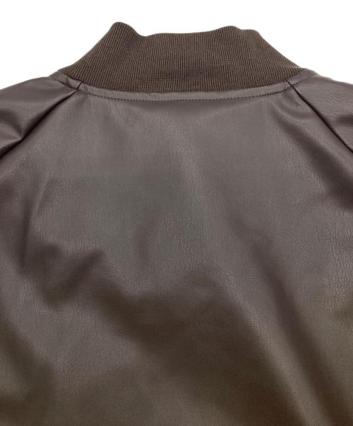adidas（アディダス）adidas (アディダス) SSTプレザージャケット ブラウン サイズ:L 未使用品の古着・服飾アイテム