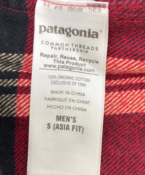 Patagonia（パタゴニア）Patagonia (パタゴニア) チェックネルシャツ レッド×ブラック サイズ:Sの古着・服飾アイテム