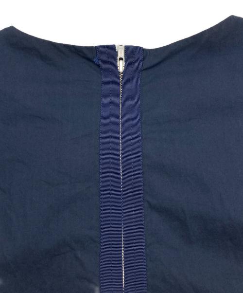 MUVEIL（ミュベール）MUVEIL (ミュベール) Embellished Neck T-shirt 袖フリル宝石刺繍 ネイビー サイズ:36の古着・服飾アイテム