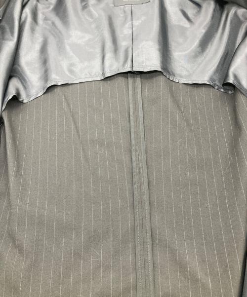s'yte（サイト）s'yte (サイト) SS22 Pe/Rayon Tropical Pinstripe Dot Button Sleeve Peak Lapel Big Jacket ブラック サイズ:SIZE3の古着・服飾アイテム