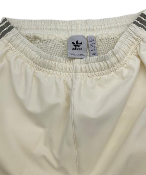 adidas（アディダス）adidas (アディダス) トラックパンツ ベージュ サイズ:XLの古着・服飾アイテム