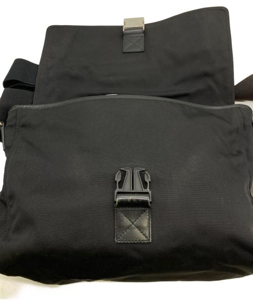 GUCCI（グッチ）GUCCI (グッチ) シェリーラインショルダーバッグ ブラックの古着・服飾アイテム