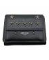JIMMY CHOO（ジミーチュウ）の古着「スタースタッズ 三つ折り財布」｜ブラック