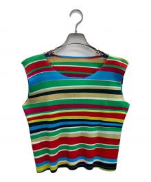 PLEATS PLEASE（プリーツプリーズ）の古着「ノースリーブプリーツカットソー」｜レッド×グリーン