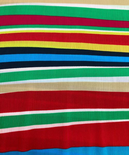 PLEATS PLEASE（プリーツプリーズ）PLEATS PLEASE (プリーツプリーズ) ノースリーブプリーツカットソー レッド×グリーン サイズ:3の古着・服飾アイテム
