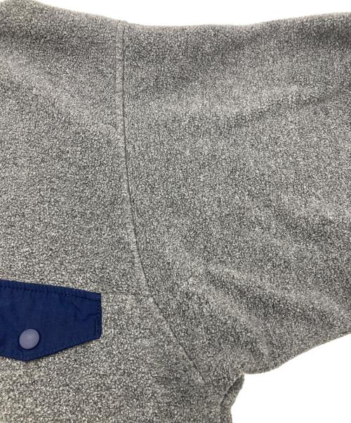 Patagonia（パタゴニア）Patagonia (パタゴニア) FA21 ライトウェイトシンチラスナップT グレー サイズ:XSの古着・服飾アイテム