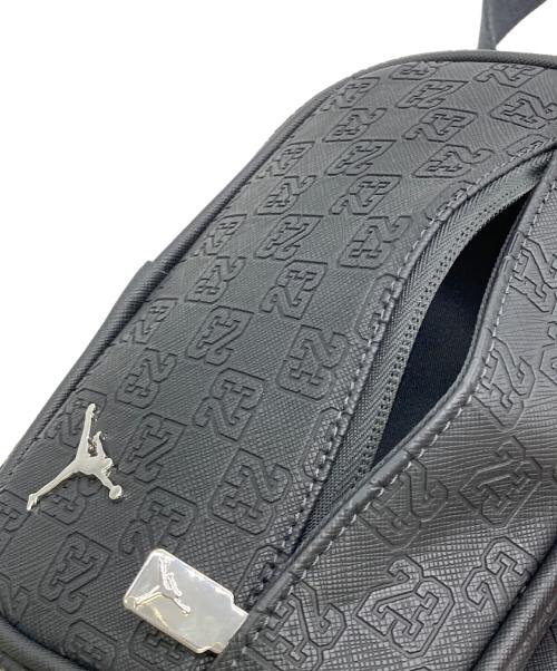 JORDAN（ジョーダン）JORDAN (ジョーダン) MONOGRAM CAMERA BAG ブラックの古着・服飾アイテム