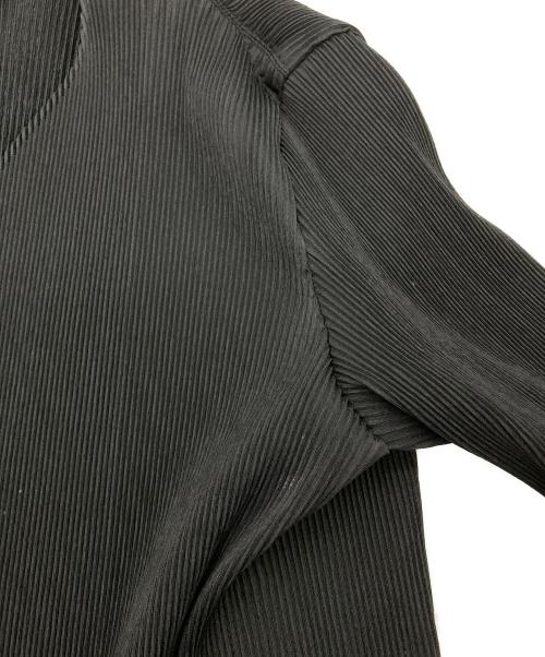 ISSEY MIYAKE FETE（イッセイミヤケフェット）ISSEY MIYAKE FETE (イッセイミヤケフェット) プリーツカーディガン ブラック サイズ:01の古着・服飾アイテム