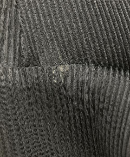ISSEY MIYAKE FETE（イッセイミヤケフェット）ISSEY MIYAKE FETE (イッセイミヤケフェット) プリーツカーディガン ブラック サイズ:01の古着・服飾アイテム