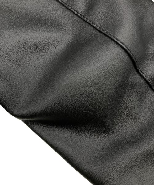 DUCATI（ドゥカティ）DUCATI (ドゥカティ) ダイネーゼレーシングレザージャケット ブラック サイズ:46の古着・服飾アイテム