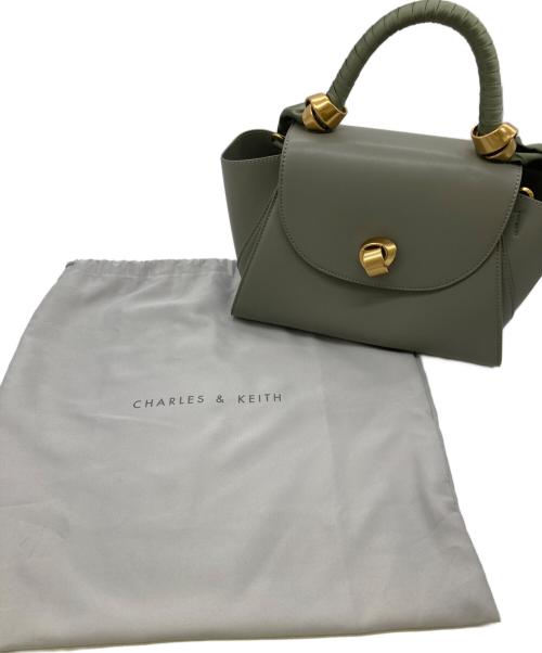 CHARLES & KEITH（チャールズアンドキース）CHARLES & KEITH (チャールズアンドキース) サテンプリーツドスカーフ トラペーズバッグ グリーンの古着・服飾アイテム
