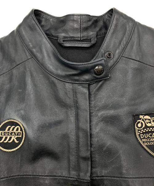 DUCATI BY DAiNESE（ドゥカティ バイ ダイネーゼ）DUCATI BY DAiNESE (ドゥカティ バイ ダイネーゼ) ワッペンバイカーレザージャケット ブラック サイズ:48の古着・服飾アイテム