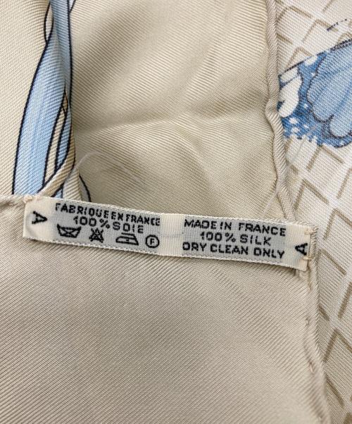 HERMES（エルメス）HERMES (エルメス) FARANDOLE/カレ90 ベージュの古着・服飾アイテム