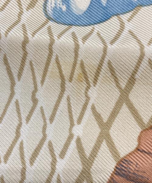 HERMES（エルメス）HERMES (エルメス) FARANDOLE/カレ90 ベージュの古着・服飾アイテム