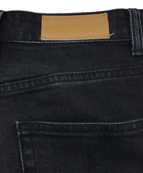 Mila Owen（ミラオーウェン）Mila Owen (ミラオーウェン) 裾スリットスリムストレートデニムパンツ ブラック サイズ:SIZE　0の古着・服飾アイテム