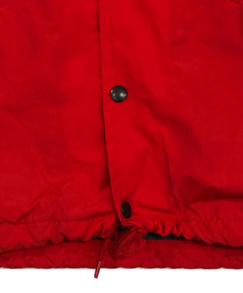 BROWN by 2-tacs（ブラウンバイツータックス）BROWN by 2-tacs (ブラウンバイツータックス) COACH レッド サイズ:SIZE Sの古着・服飾アイテム