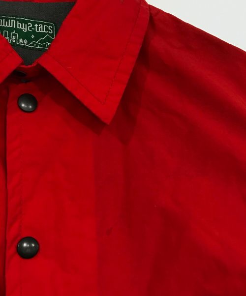 BROWN by 2-tacs（ブラウンバイツータックス）BROWN by 2-tacs (ブラウンバイツータックス) COACH レッド サイズ:SIZE Sの古着・服飾アイテム