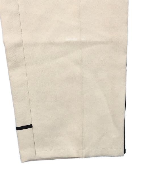 UNITED TOKYO（ユナイテッドトーキョー）UNITED TOKYO (ユナイテッドトウキョウ) バックサイドディテールテーパード ベージュ サイズ:SIZE　2の古着・服飾アイテム